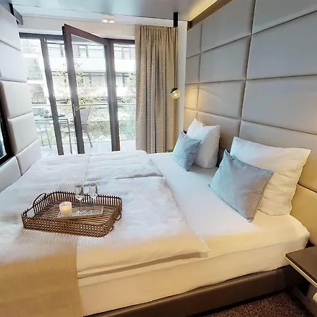White Pearl 2.14 * تيميندورفير ستراند